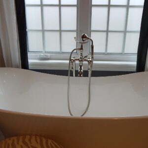 bathtub, tub, bath, bathroom, home, white, interior, luxury, window, hygiene, modern, lifestyle, relaxation, spa, luxurious, faucet, plumbing, gray home, gray relax, gray bathroom, gray interior, gray spa, bathtub, bathtub, bathtub, bathtub, bathtub, plumbing, plumbing